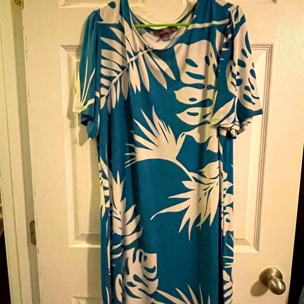 Beautiful Teal Dress with Palm Print in White 2X
